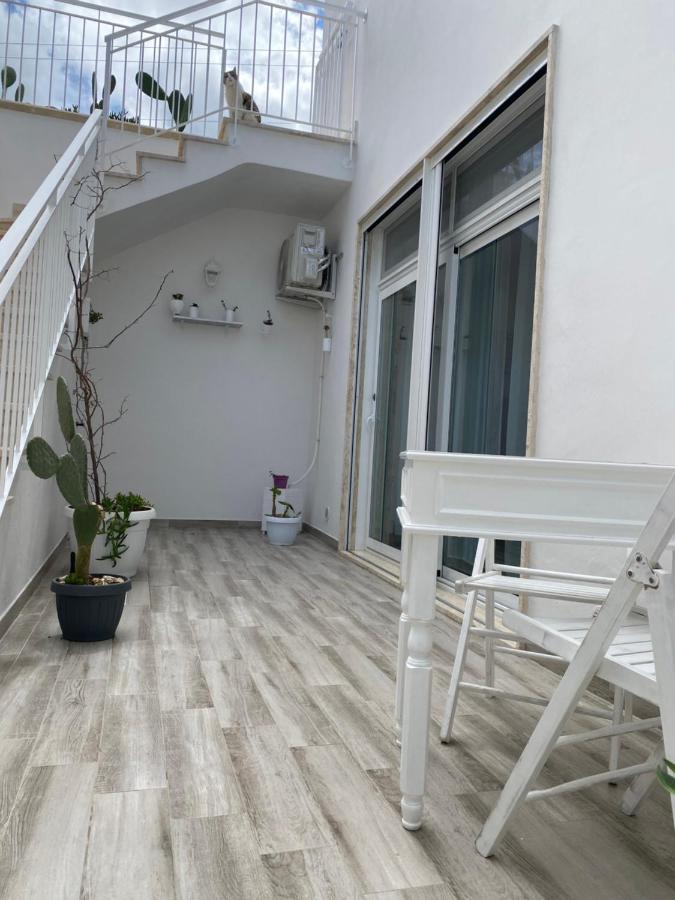 La Casa Di Nina Bed & Breakfast Lecce Exterior photo